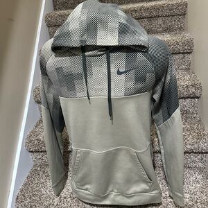 *NIKE Dri-Fit* mens soft athletic comfortable pullover hoodie sweatshirt - L